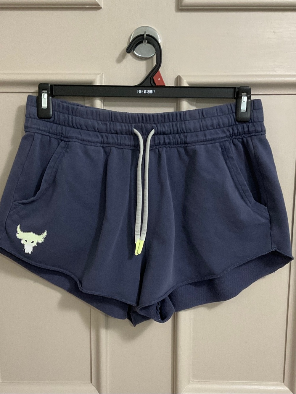 Under Armor Navy Athletic Lounge Shorts with Contrast Drawstring large